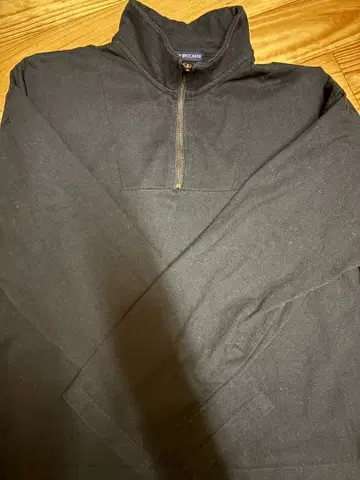 새상품급 티그르브로칸테 블랙 블랙 하프 지퍼 긴팔 티셔츠