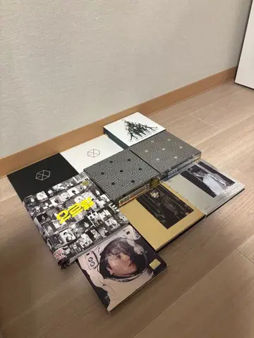 EXO 앨범 트레이딩 카드 포함