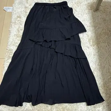 블랙 프릴 롱 스커트