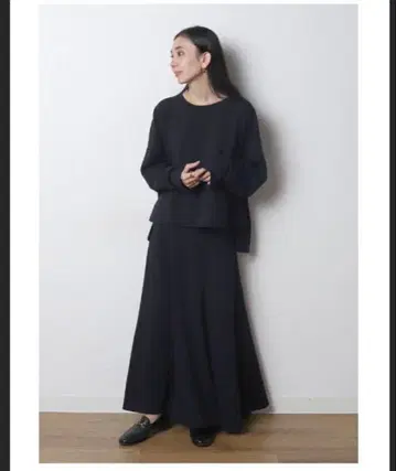 MERI 미 조젯 상의&스커트 세트 네이비