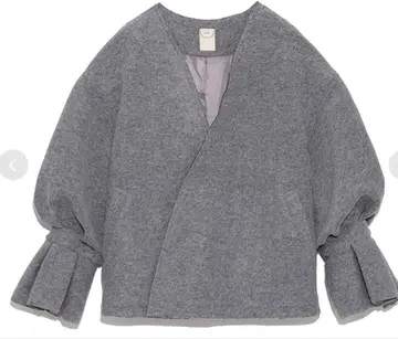 새상품 널 null. 플라워 슬리브 숏 자켓 그레이 코트