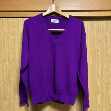 UNITED COLORS OF BENETON 긴팔 V넥 니트