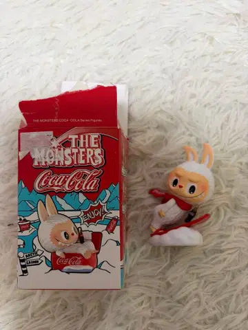 popmart labubu 피규어 코카콜라