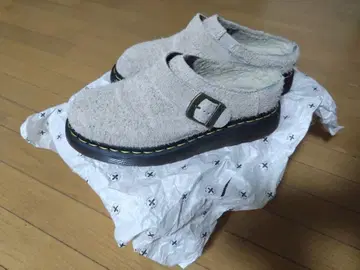 [ 박스 있음 ] Dr.Martens ISHAM 버클 뮬 베이지 UK25