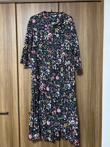 J. Sloane 꽃무늬 긴팔 원피스 사이즈 2