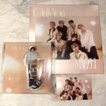 MAZZEL OnlyYou MUZEUM반 EIKI 아크릴 스탠드 키링