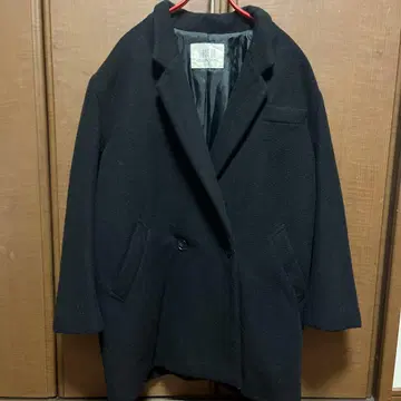 FIRST ON 퍼스트온 블랙 체스터 코트 L 사이즈 어깨 패드 포함