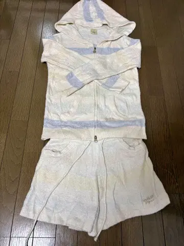 젤라또피케 후드 부착 룸웨어 세트 화이트/블루