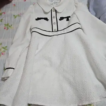 Eveln 화이트 카라 부착 미니 원피스