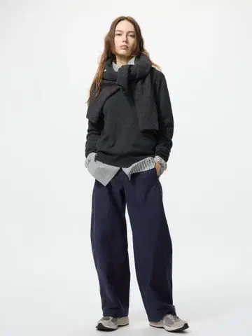 유니클로 저지 배럴 레그 팬츠