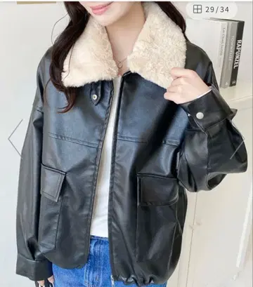 moment+ 모먼트플러스 퍼 티펫 포함 인조 가죽 블루종