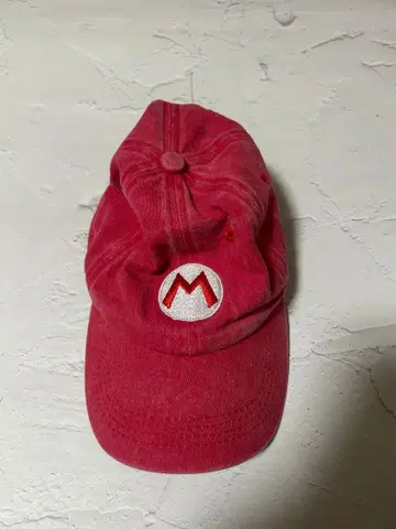 마리오 로고 자수 빨간색 캡