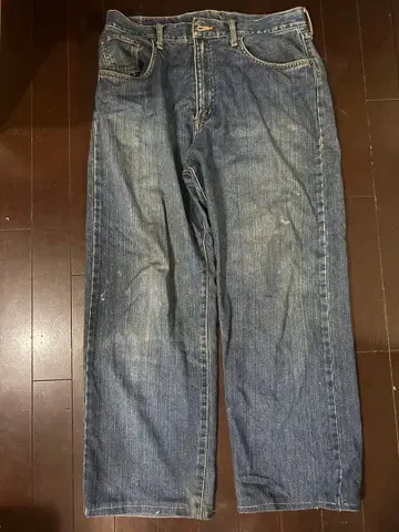 EDWIN 스트레이트 청바지