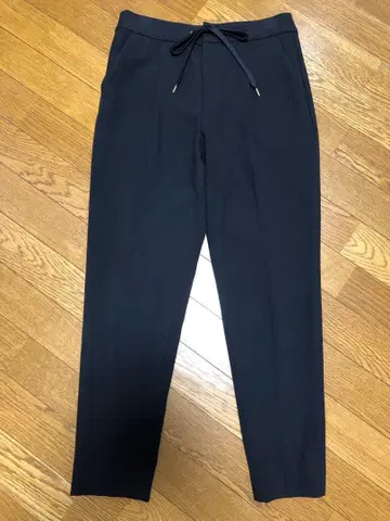 새상품급 밴야드 스톰 테이퍼드 팬츠 속기모 블랙