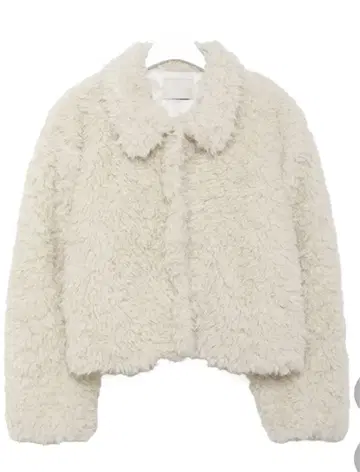 보아 세미 크롭 퍼 자켓