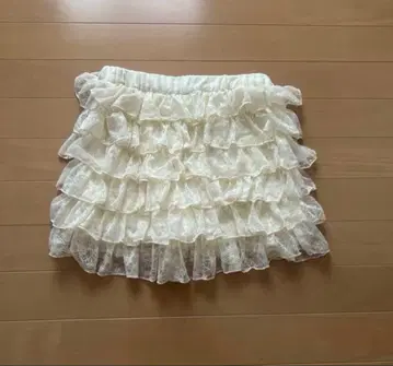 FOREVER 21 레이스 프릴 숏팬츠