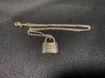 T & CO. 925 실버 락형 목걸이
