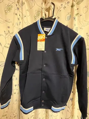 asics OW1711 네이비 버튼 자켓