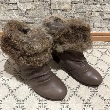 브라운 가죽 퍼 달린 숏부츠