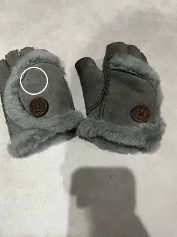 그레이 스웨이드 핑거리스 그로브