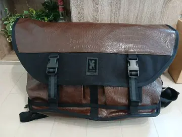 ENGINEERED GARMENTS x CHROME 메신저 백