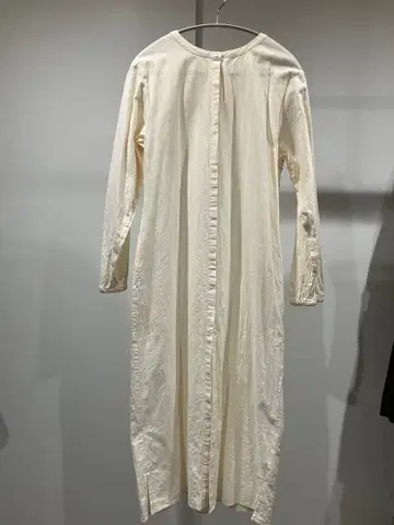 niko and - 화이트 롱 셔츠 원피스