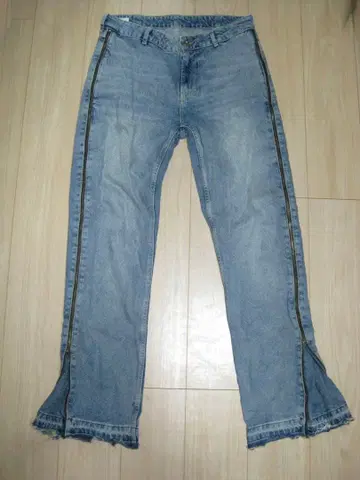 Zara 지퍼 플레어 데님