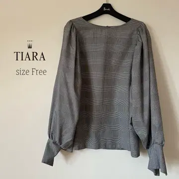 새상품급 ] 티아라 TIARA 그레이 체크 긴팔 블라우스 프리 볼륨 소매