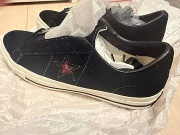 스트레인저 씽스 5 x 컨버스 원 스타