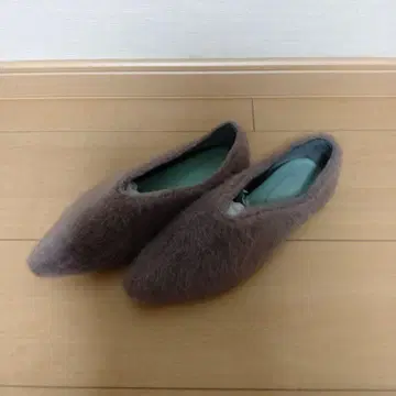 안티카 퍼 펌프스 L