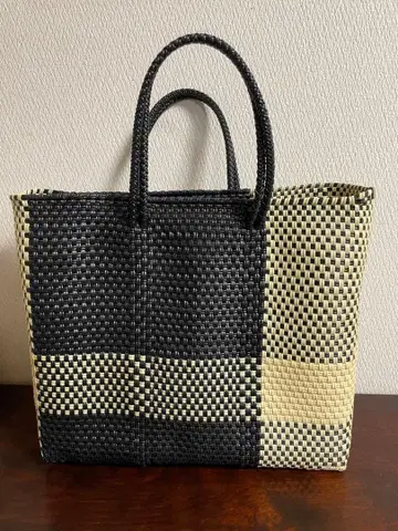 레트라 시크 패턴 M 사이즈 샵 백 포함