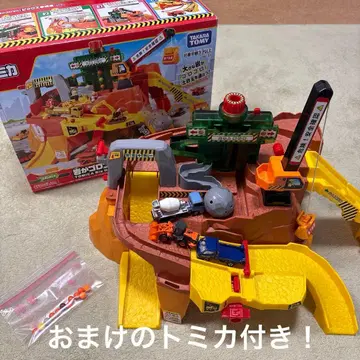 덤으로 토미카 포함! 바위가 굴러다녀요! 빅 공사장