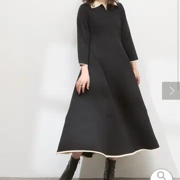 natural couture 배색 스키퍼 니트 원피스 블랙