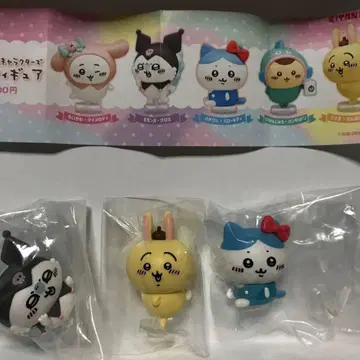 치이카와 산리오 캐릭터즈 나리키리 피규어 모몽가 토끼 하치와레