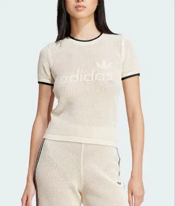 adidas 오리지널스 프리미엄 크로셰 카리 반팔 T셔츠 아이보리