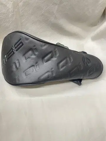 Qi 35 한정판 드라이버용 골프헤드커버