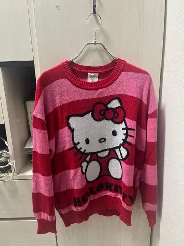 헬로키티 니트 산리오 구제 의류