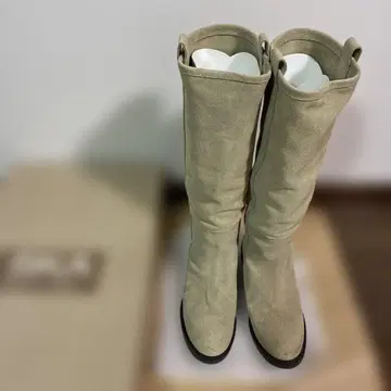 스웨이드 베이지 롱 부츠