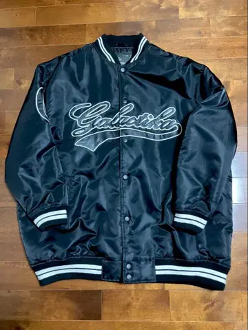 초레어 Galactika 바시티 자켓 블랙