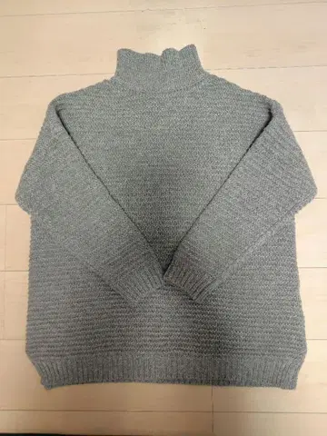 ourhome 고급 울 하이넥 니트 그레이 시착만 한 상품