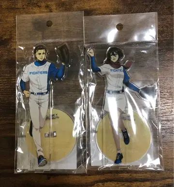 진격의 거인 아크릴 스탠드 파이터즈 일본 니혼햄 엘렌 미카사