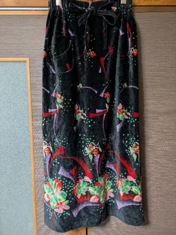 구제 의류 롱 스커트 꽃무늬 블랙 벨벳 맥시 롱 스커트 일본제 레트로