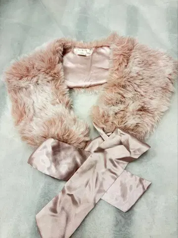 L'est Rose 핑크 퍼스트 스톨