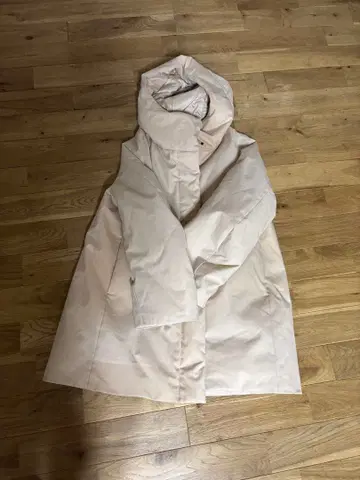 유니클로 베이지 후드 부착 다운 자켓 M