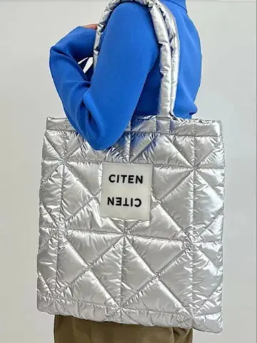 [ 새상품 택 포함 ] CITEN 시텐 퀼팅 토트백 실버