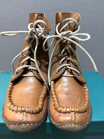 Punto Pigro 푸토 피그로* 레이스업 부츠 가죽 부츠