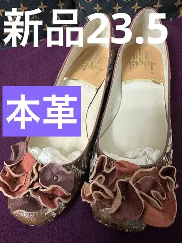 최종 가격 인하 [ 꽃이 속삭이는 뮬 23.5 천연 가죽 미사용 새상품