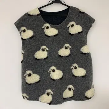 새상품 ACROSS 양 패턴 베스트 복슬복슬 그레이