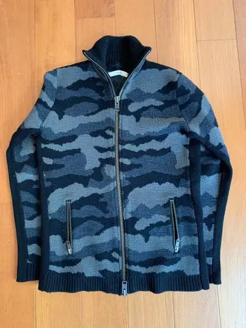 KNITT03 x FOCUS 카모 패턴 드라이버 니트