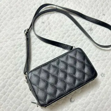 새상품급 ear PAPILLONNER 카메라백 지갑 퀼팅